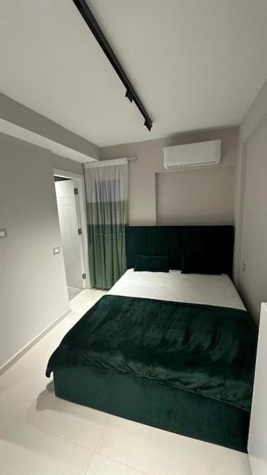 Apartment Host Elio Tirana